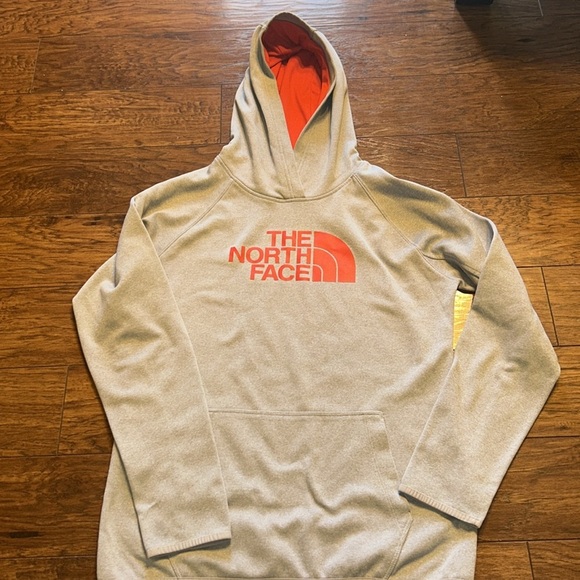 The North Face Women's Grey and Red Hoodie Large - Picture 6 of 11